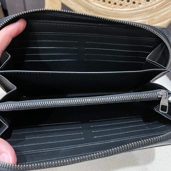 LOUIS VUITTON Monogram Louis Vuitton Eclipse Organizer Wallet Handbag - Picture 12 of 12